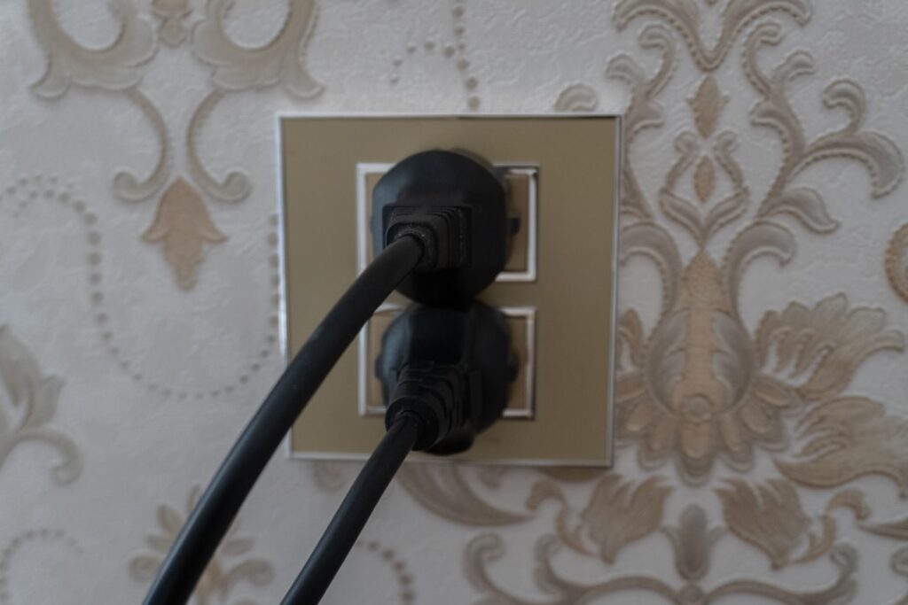 house electrical outlet wiring